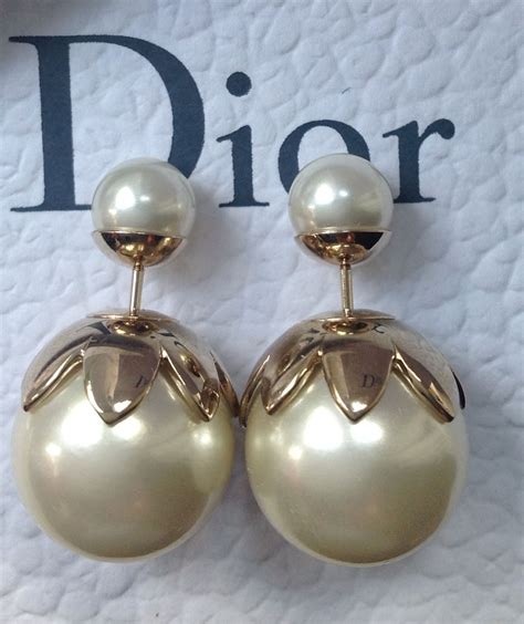 mise en dior tribal earrings.